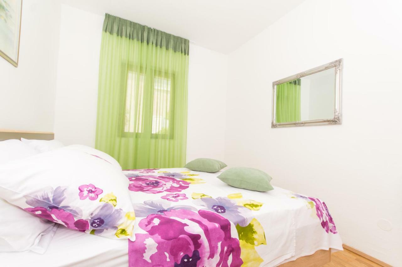 Holiday Home Ruzmarin Trogir Eksteriør bilde