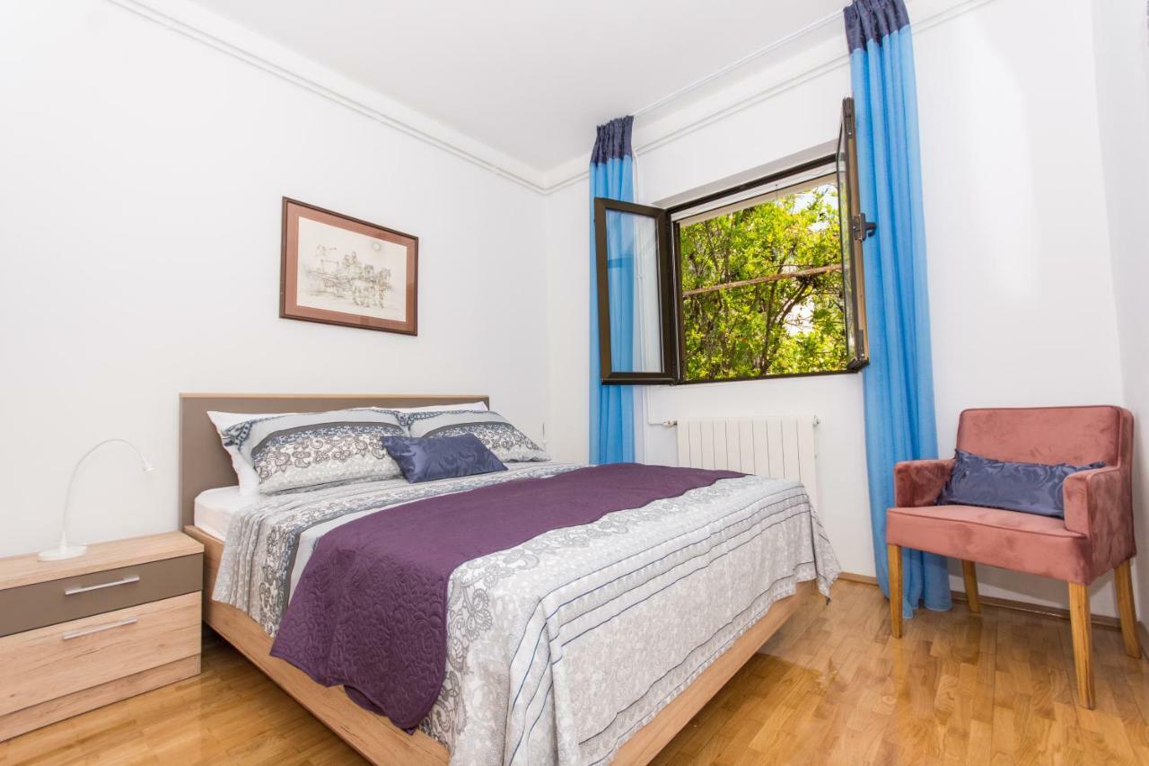 Holiday Home Ruzmarin Trogir Eksteriør bilde